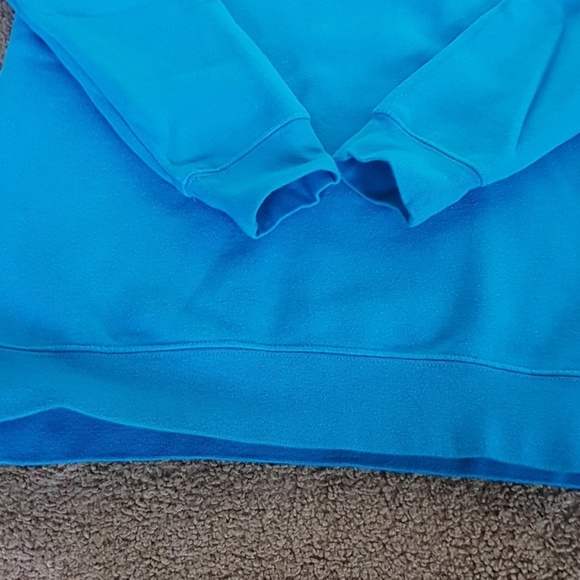 Sweater - Picture 5 of 5